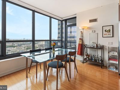 2101 Market St UNIT 2801, Philadelphia, PA, 19103