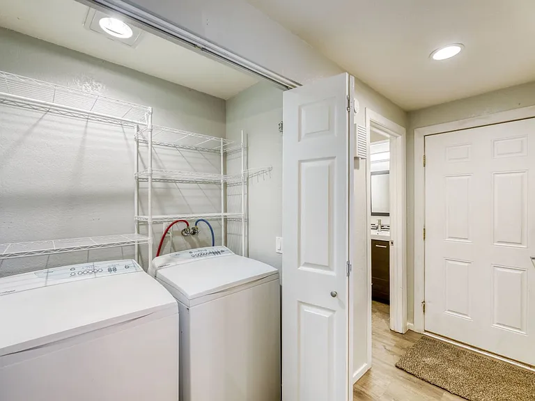 14131 Admiralty Way #B — Photo 10