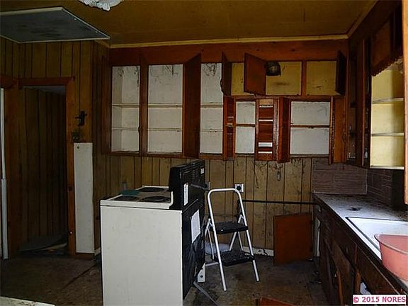 3rd image of 423 N Hodge St