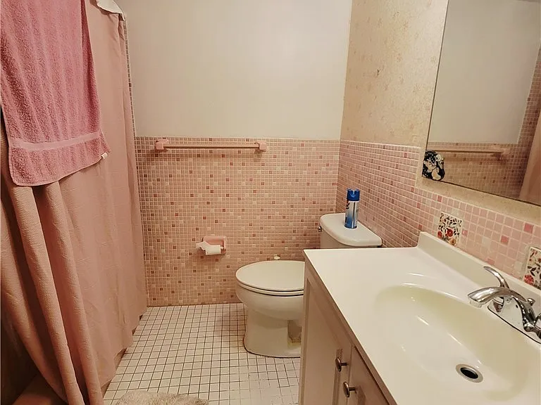 357 Joel Blvd #211 — Photo 6