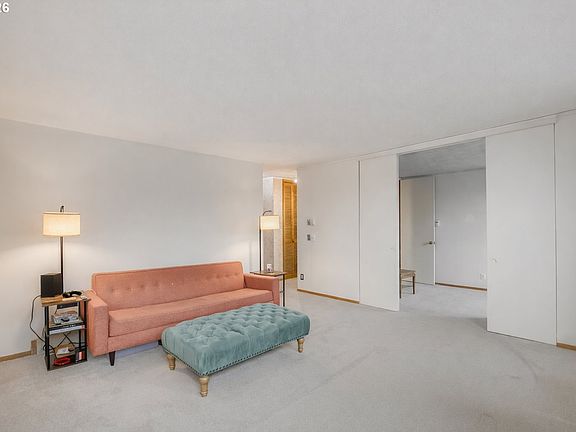 4th image of 1220 NE 17th Ave APT 2D
