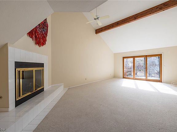 4th image of 25872 Fairmount Blvd