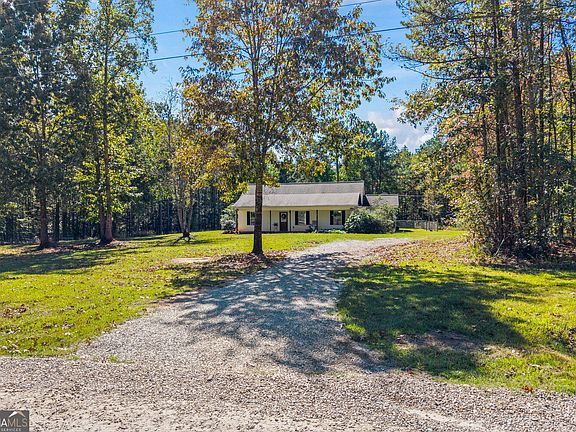 4th image of 1148 Oconee Forest Rd