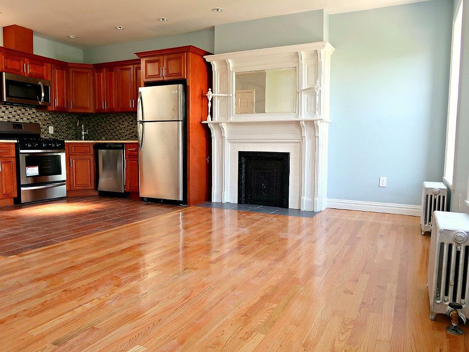 1st image of 55 Halsey St APT 5