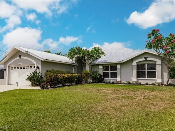 330 Bamboo Dr, North Fort Myers, FL 33917