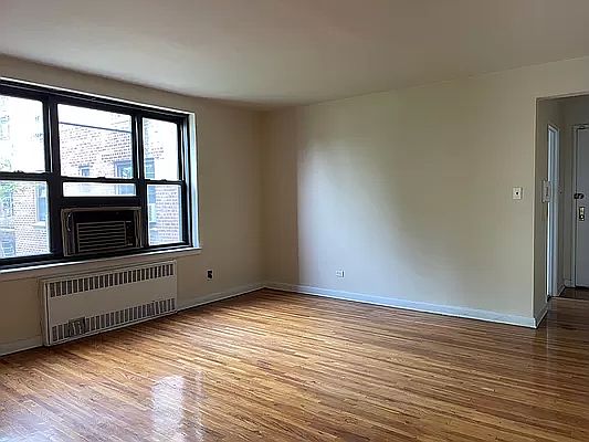 3rd image of 11225 34th Ave APT 4F