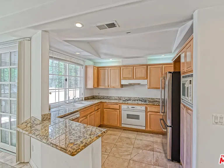 1875 S Beverly Glen Blvd #101 — Photo 4