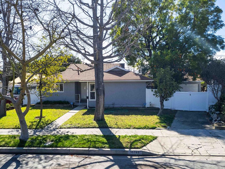 1st image of 11769 Pearwood Ave