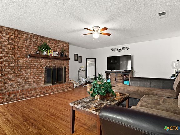 2nd image of 2906 Trenton Dr