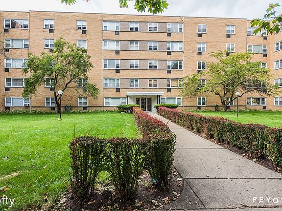 3rd image of 6160 N Damen Ave APT 106
