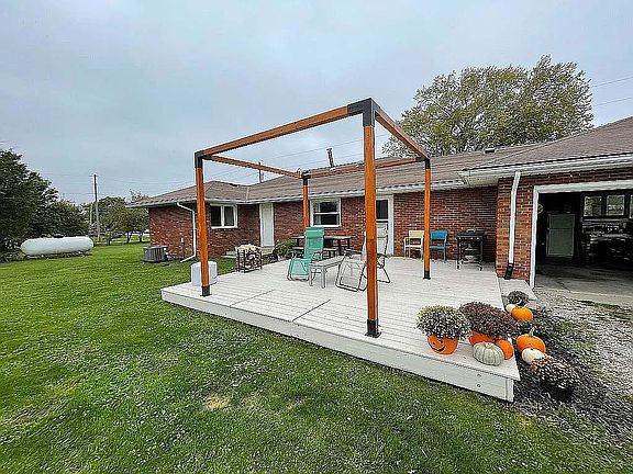 3rd image of 13871 Township Road 108