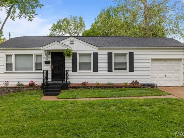 1325 Odessa Dr, Saint Louis, MO 63137