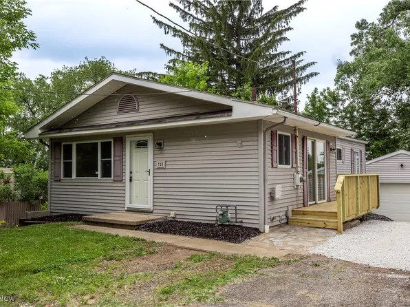 725 Freedom Ave, Akron, OH 44310