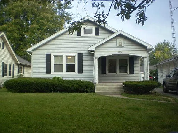 1502 N Linden St