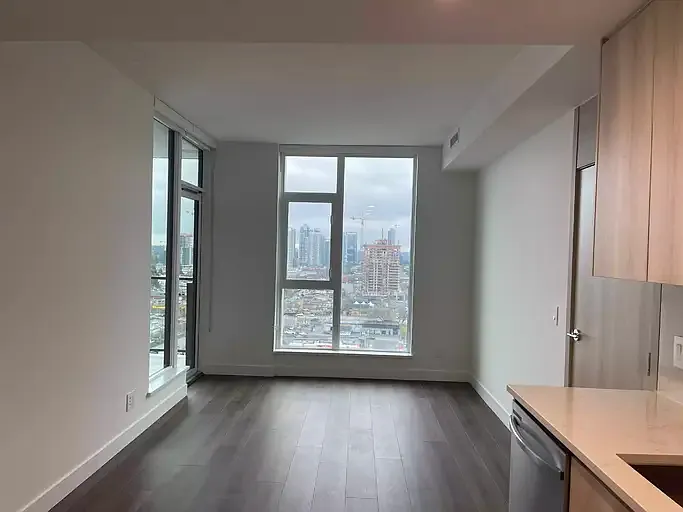 10750 135a St #1606 — Photo 2