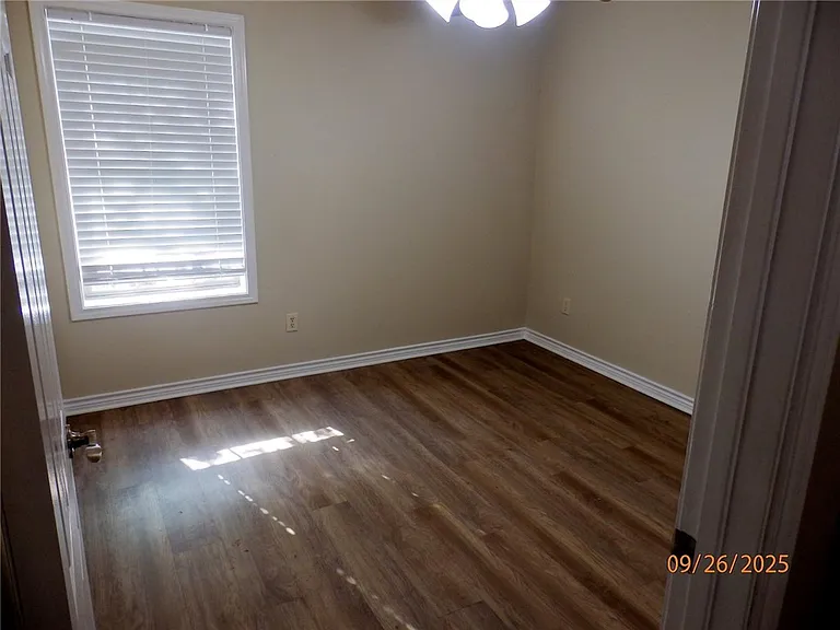 3717 Dove Crossing Ln — Photo 15
