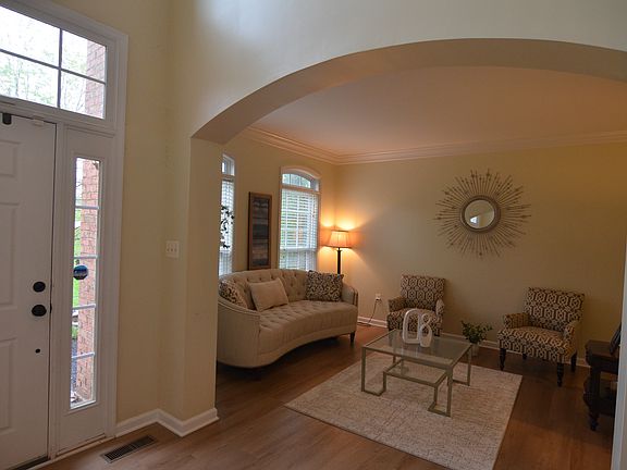 4th image of 18923 Highland Park Dr