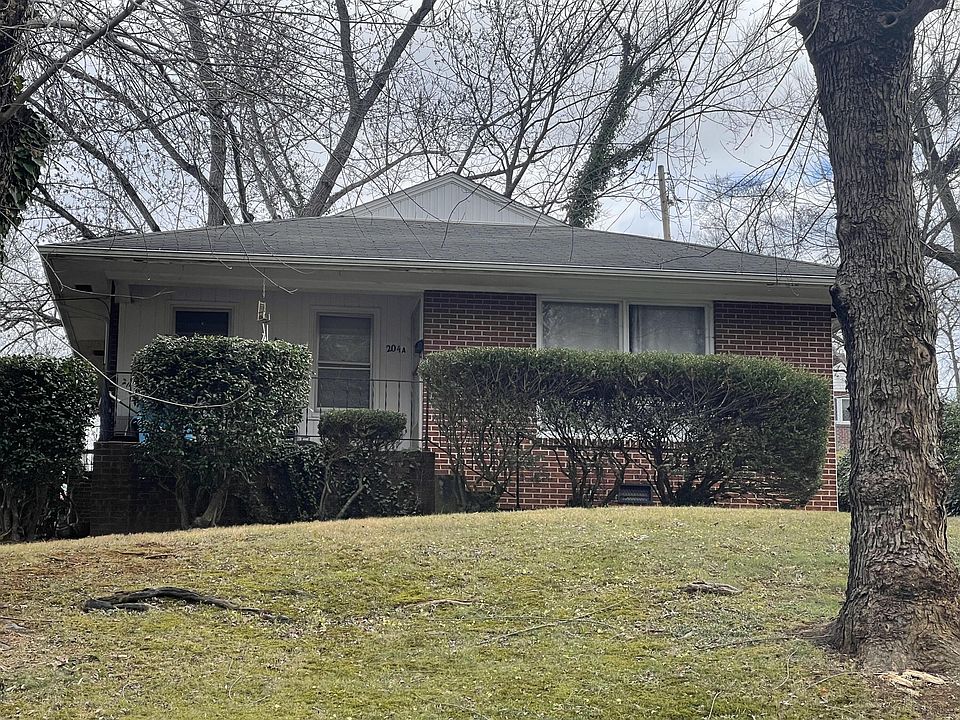 1st image of 204 Woodlawn Ave