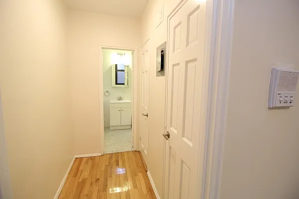 Rented by Kian Realty | media 9