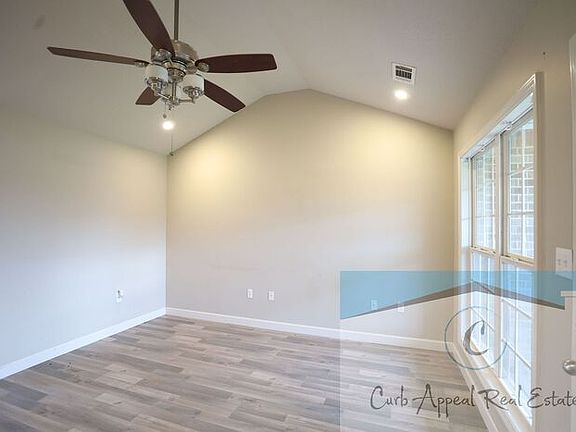 4th image of 114 Meadow Dr