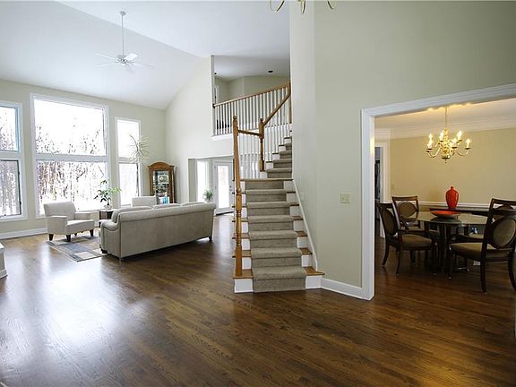 2nd image of 5150 Bayside Lake Blvd