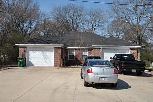 2nd image of 1210 S Denver Ave
