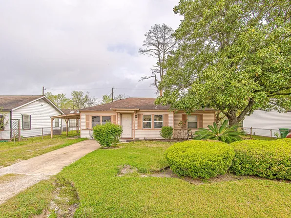 7601 Delavan Dr, Houston, TX 77028