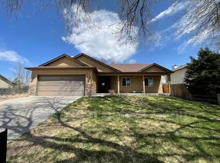 410 Dix Cir, Colorado Springs, CO 80911