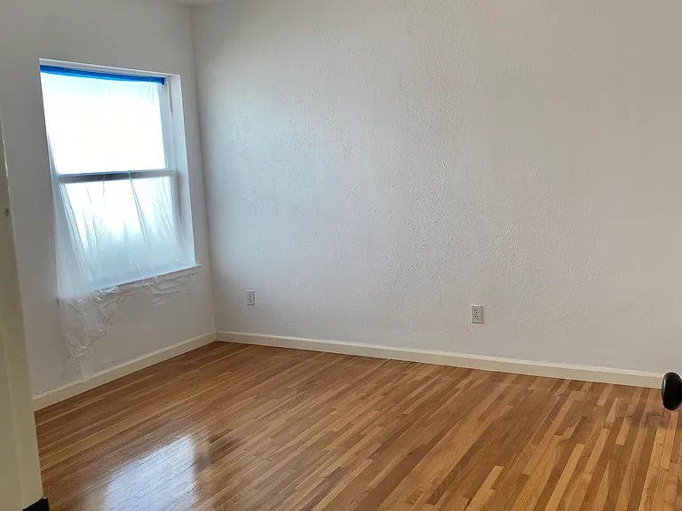 Bedroom2