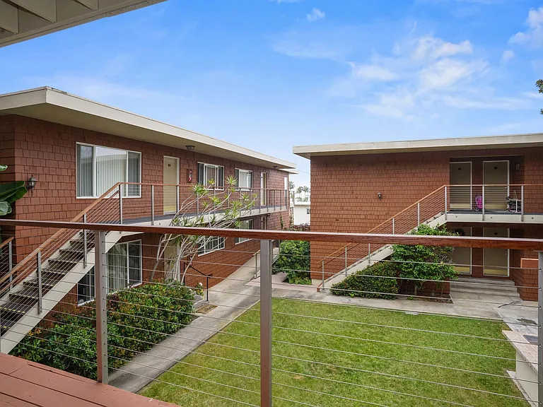Terraces at Del Mar — Photo 45