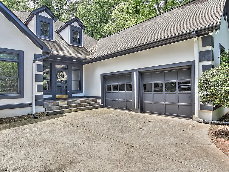 801 Brightwood Ln — Photo 5