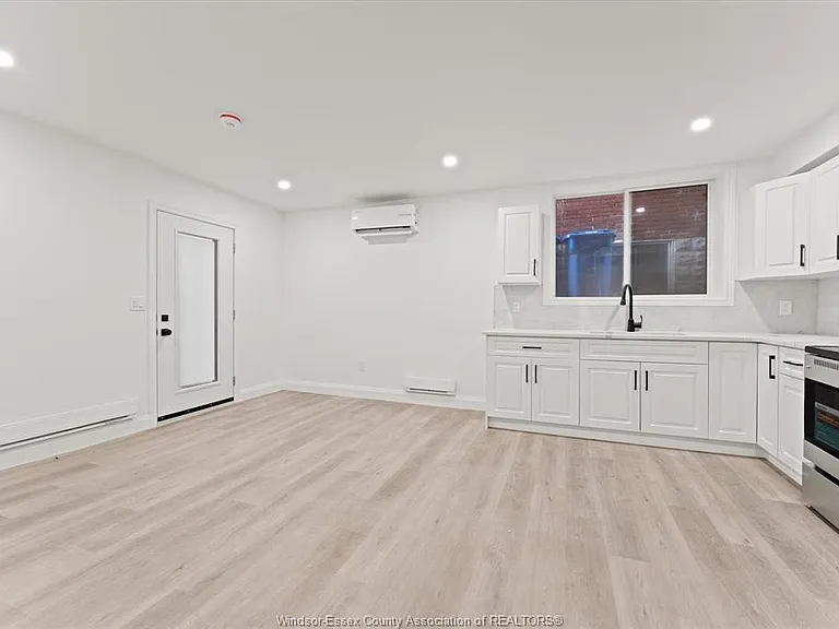 702 Pierre Ave #2 — Photo 7