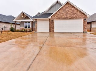 10425 SW 51st St, Mustang, OK 73064