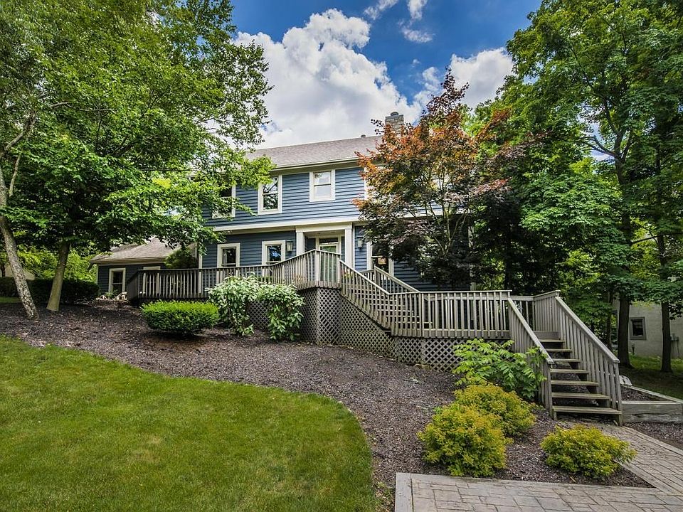 1st image of 285 Eastchester Ct