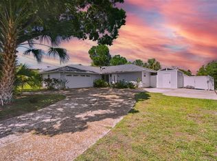 624 Albee Farm Rd N, Nokomis, FL 34275