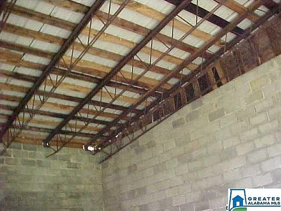 2nd image of 519 Hollingsworth Dr S #1