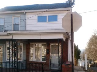 322 S West St, Shenandoah, PA 17976