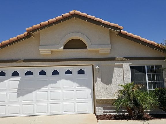 2nd image of 27529 Avenida Interno