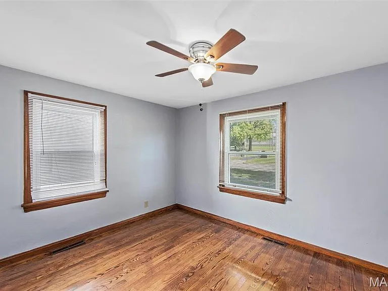 3319 Eminence Blvd — Photo 21