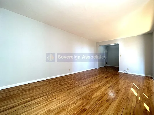 Rented by Sovereign Associates | media 11