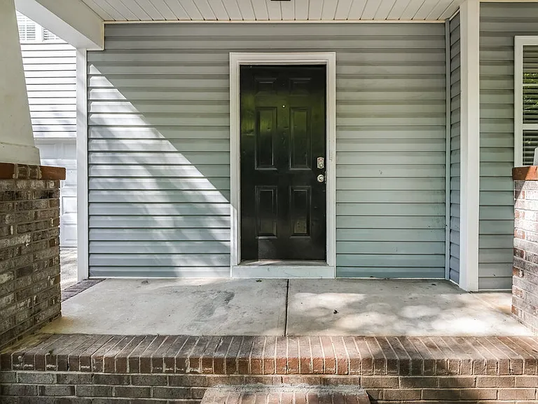 8819 Twisted Pine Dr — Photo 4