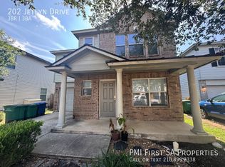 202 Jetlyn Dr, San Antonio, TX 78249