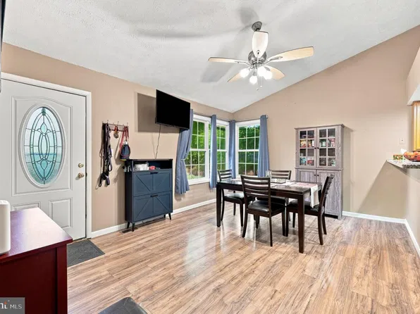 139 Dawn Ln, Harpers Ferry, WV 25425