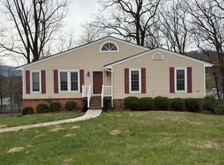 6419 Sugar Ridge Dr, Roanoke, VA 24018