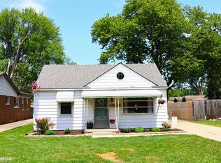 24695 Trombley St, Harrison Township, MI 48045