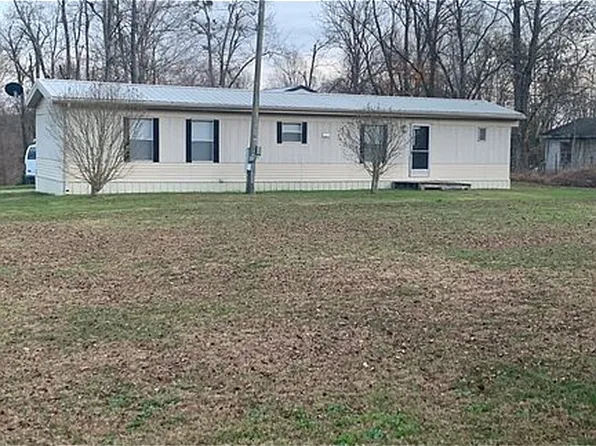 944 Highway 1611, Russell Springs, KY 42642