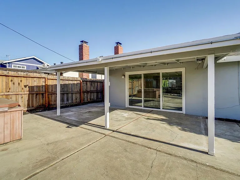 5551 Yale Dr — Photo 14