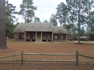1459 Pineland Ests, Nashville, GA 31639