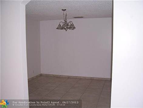4th image of 5801 NW 66th Way