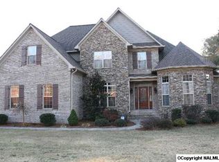 498 Tahoe Trl, Albertville, AL 35950